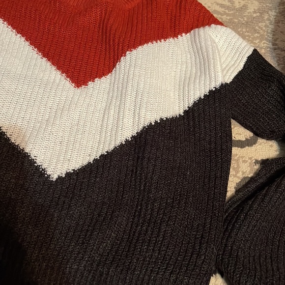 Sweater - Picture 2 of 2